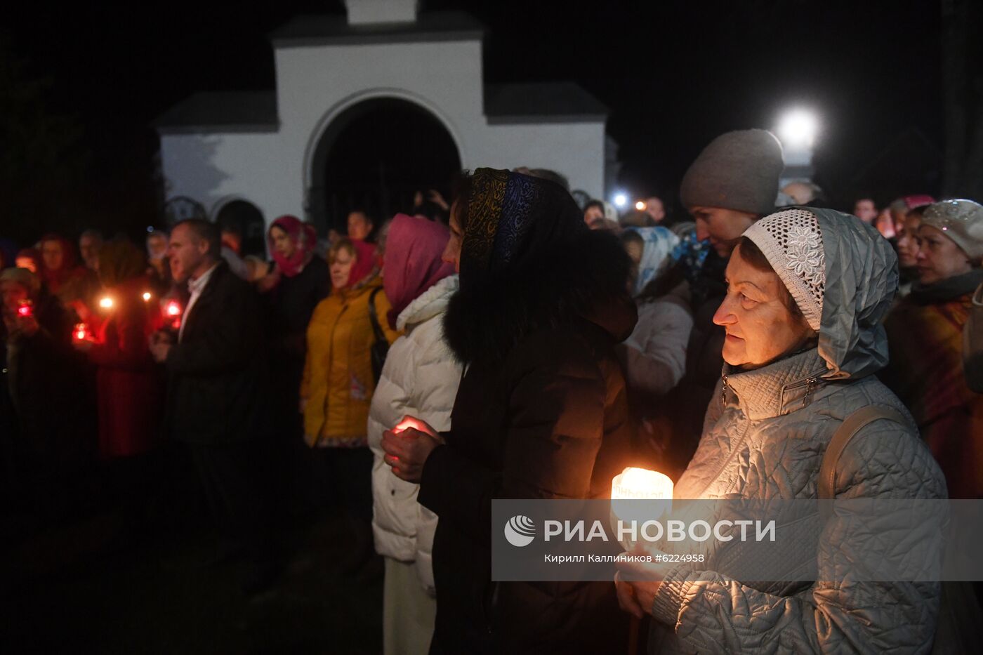 Пасхальное богослужение в регионах России