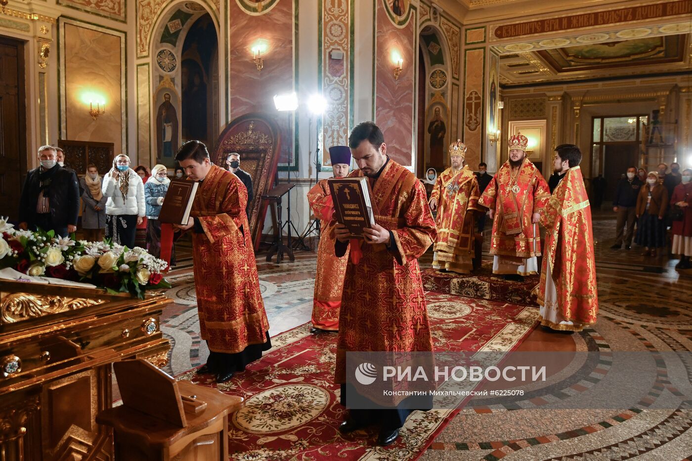 Пасхальные богослужения в регионах России