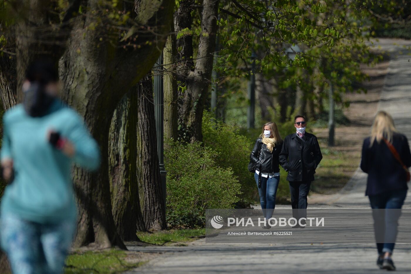 Польша ослабляет карантинные меры