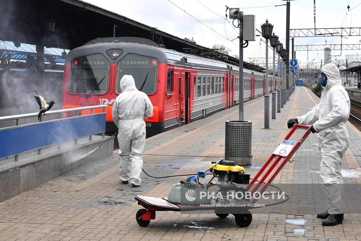 Дезинфекция Павелецкого и Ярославского вокзалов в Москве