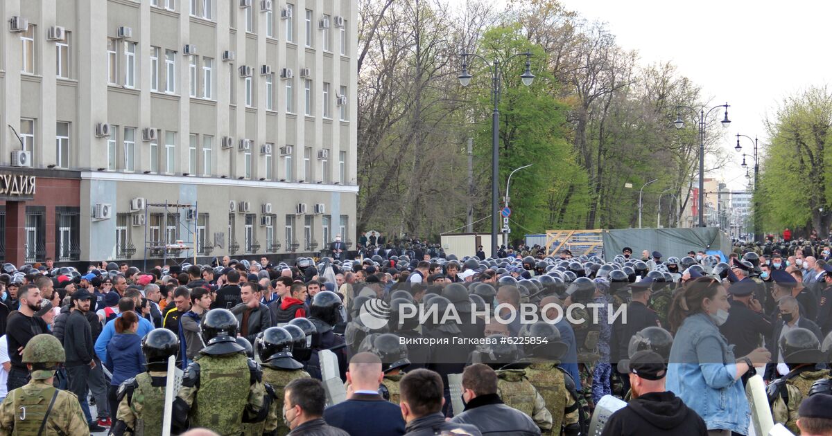 События настоящего. Митинг 2020 Владикавказ. Протесты во Владикавказе 20 апреля. Владикавказ 2020. Народный сход 20 апреля 2020 Владикавказ.