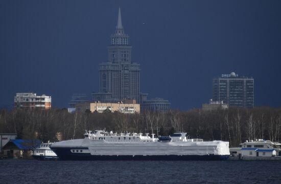 Москва во время режима самоизоляции жителей