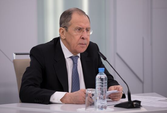 Видеоконференция главы МИД РФ С. Лаврова в рамках заседания с участниками Фонда им. А. М. Горчакова 