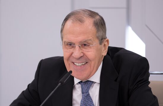 Видеоконференция главы МИД РФ С. Лаврова в рамках заседания с участниками Фонда им. А. М. Горчакова 