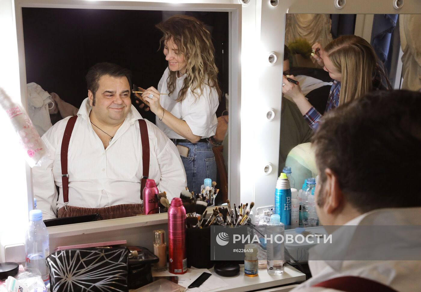 Премьера шоу "Дом культуры и смеха" на телеканале "Россия 1"