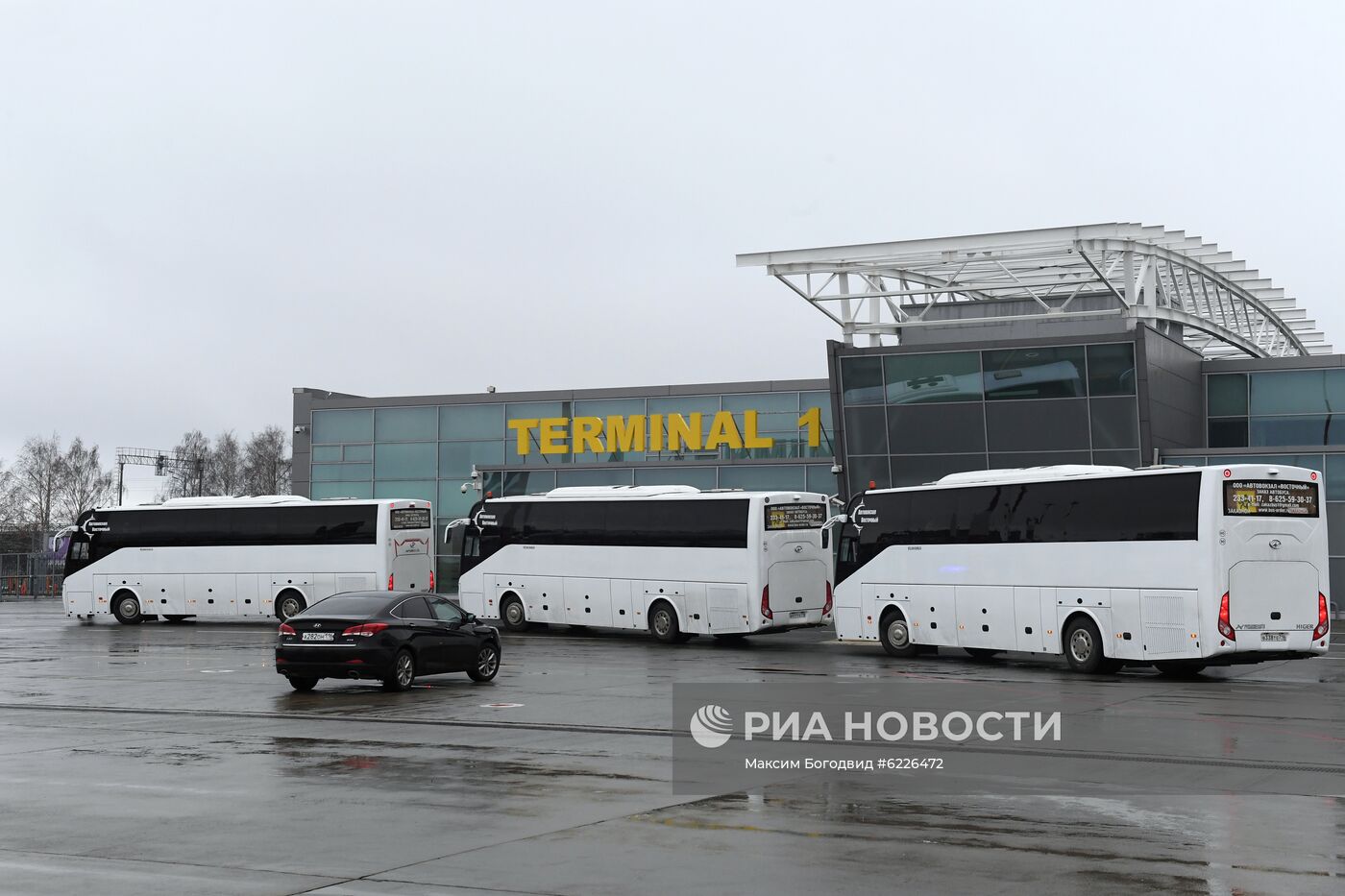 Прибытие рейса из Анталии в Казань