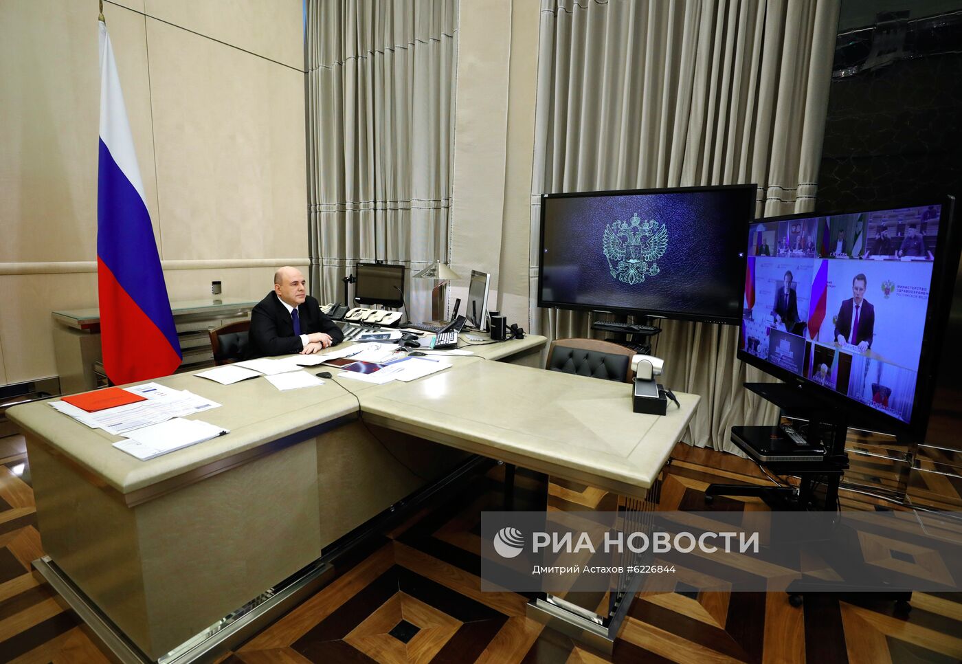 Премьер-министр РФ М. Мишустин провел заседание Координационного совета по борьбе с коронавирусной инфекцией
