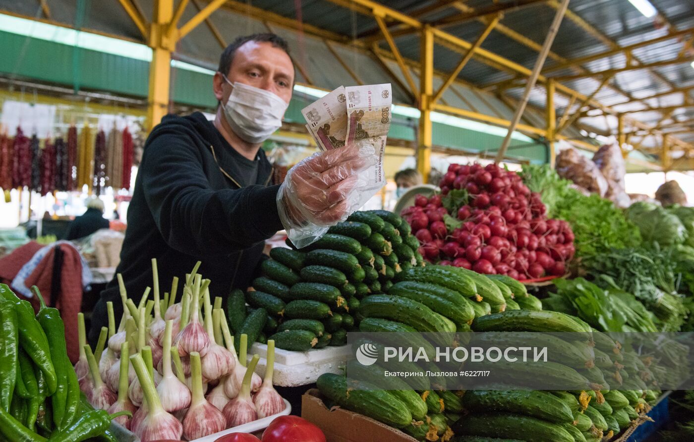 В Сочи возобновили работу продовольственные рынки