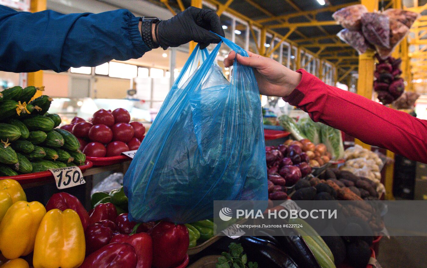 В Сочи возобновили работу продовольственные рынки