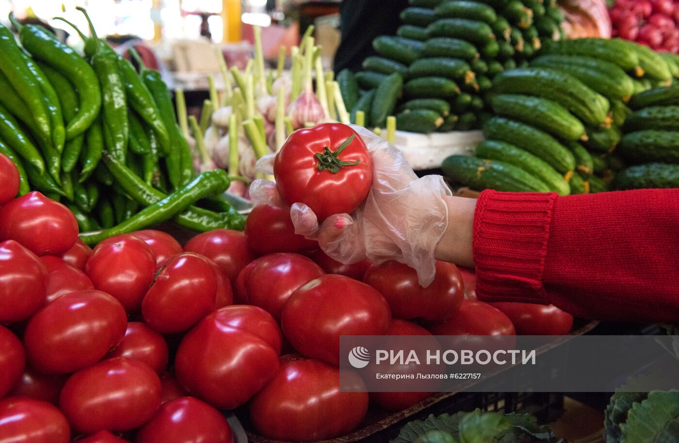 В Сочи возобновили работу продовольственные рынки