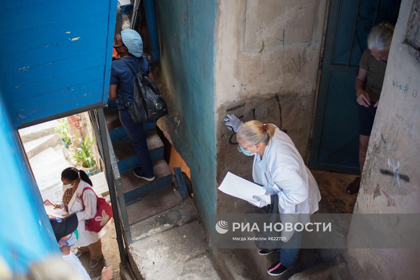 Тестирование на коронавирус в бедных районах Каракаса