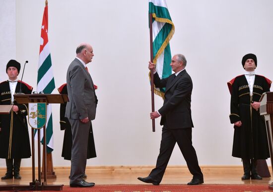 Инаугурация избранного президента Абхазии А. Бжании