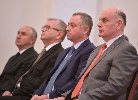 Инаугурация избранного президента Абхазии А. Бжании