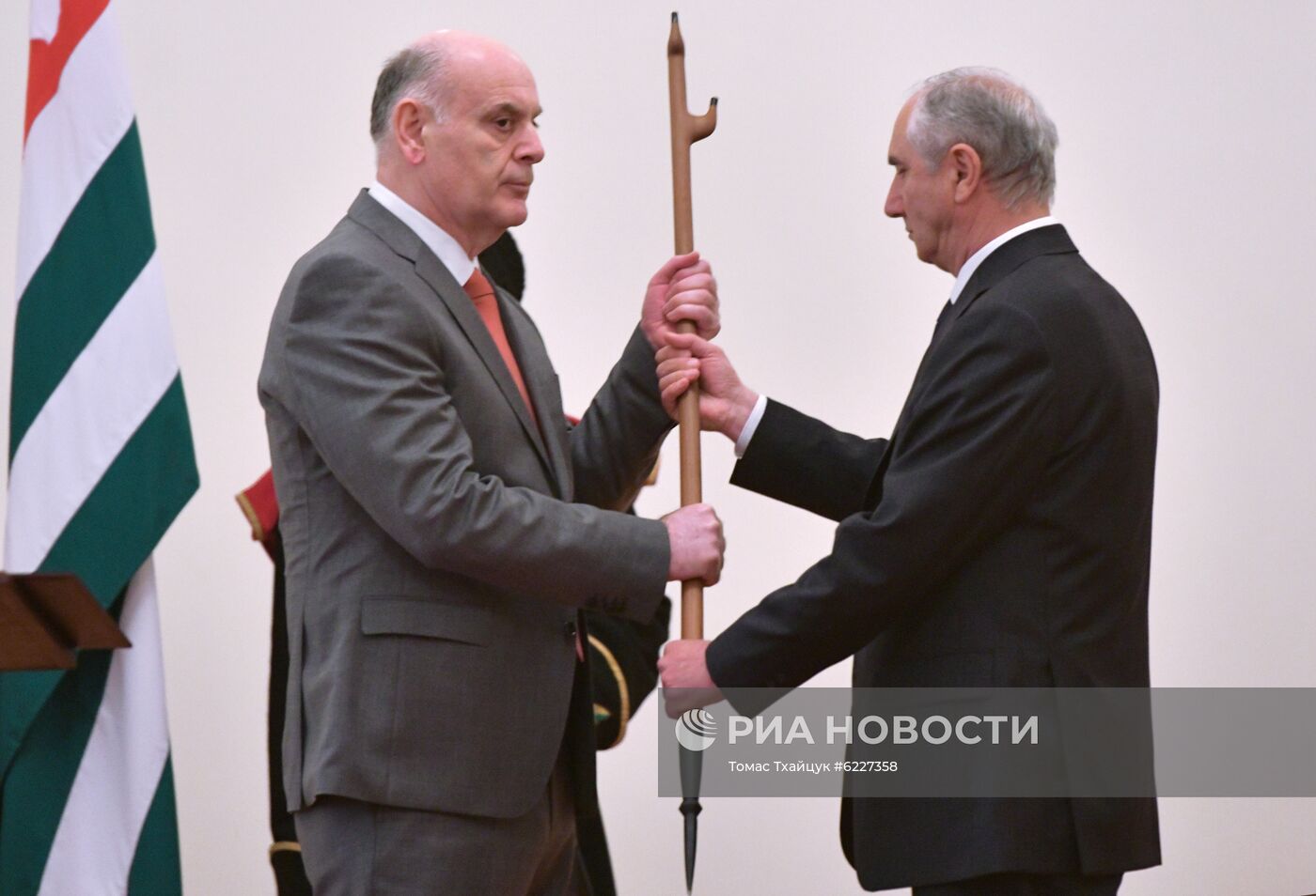 Инаугурация избранного президента Абхазии А. Бжании