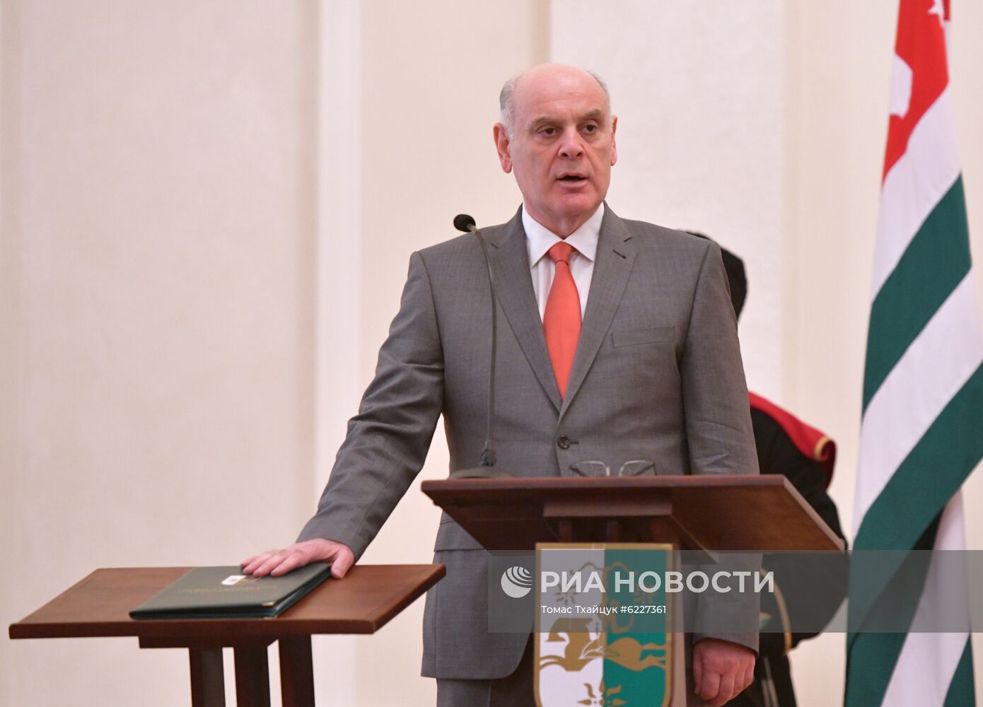 Инаугурация избранного президента Абхазии А. Бжании