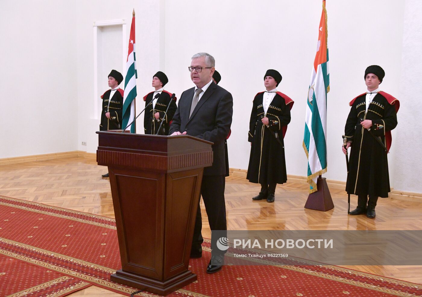 Инаугурация избранного президента Абхазии А. Бжании