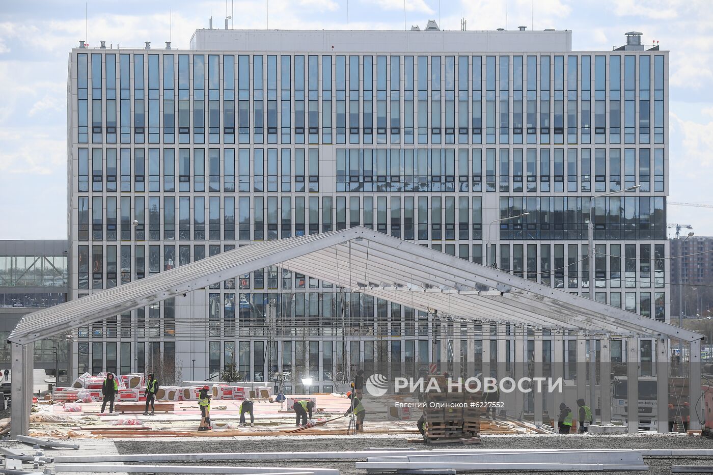 Строительство корпуса многопрофильного медцентра "Новомосковский"