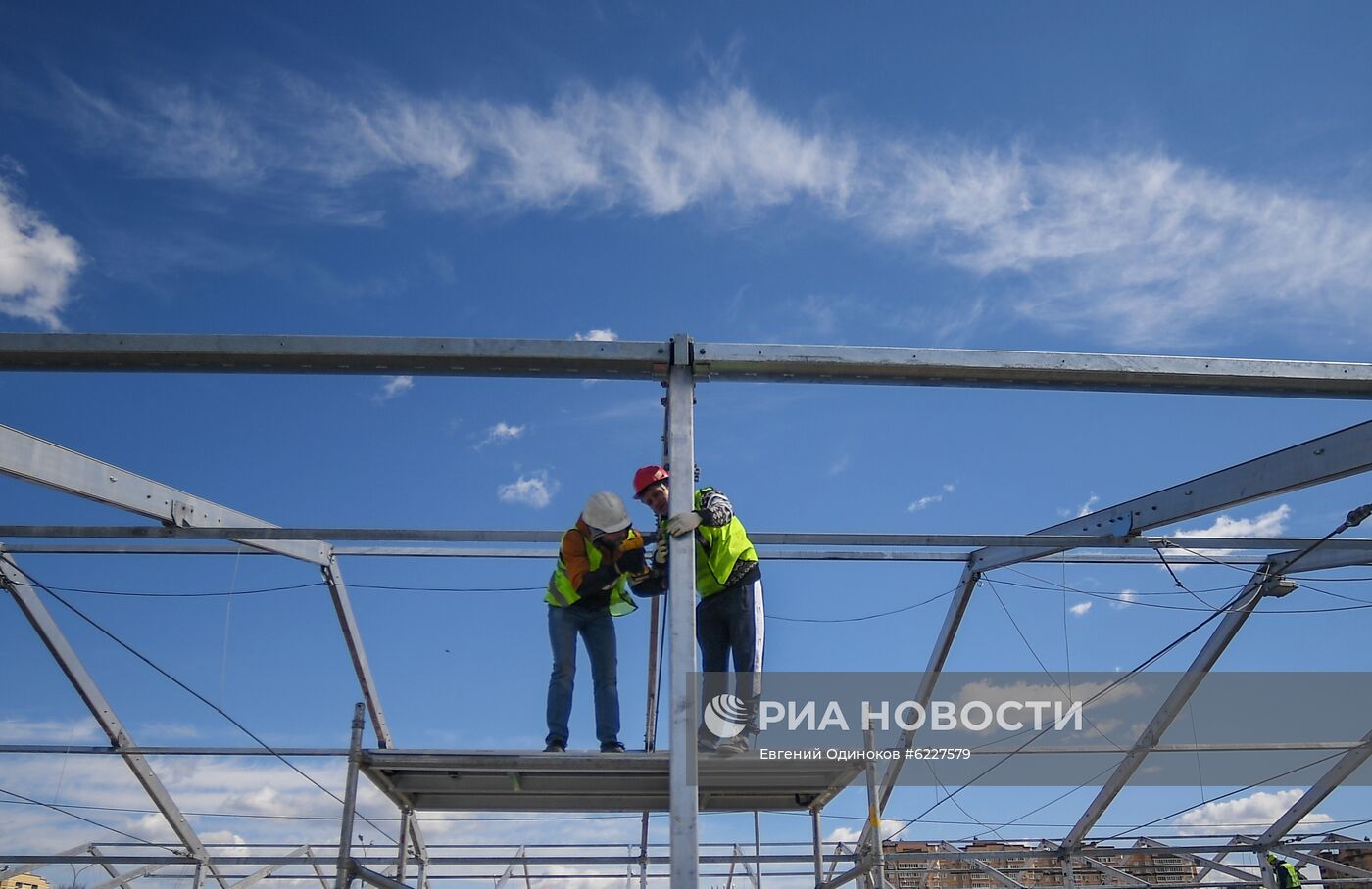 Строительство корпуса многопрофильного медцентра "Новомосковский"