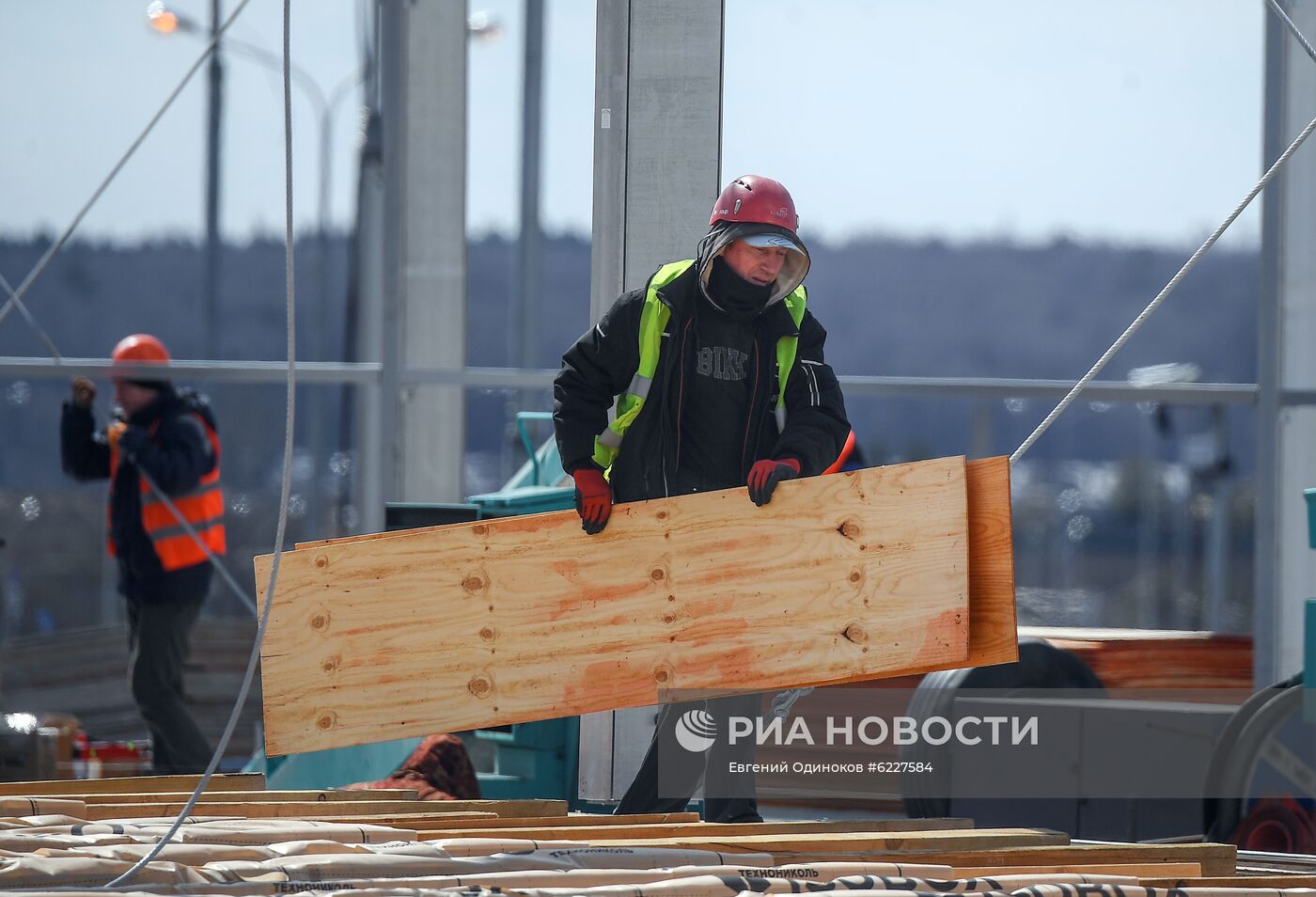 Строительство корпуса многопрофильного медцентра "Новомосковский"