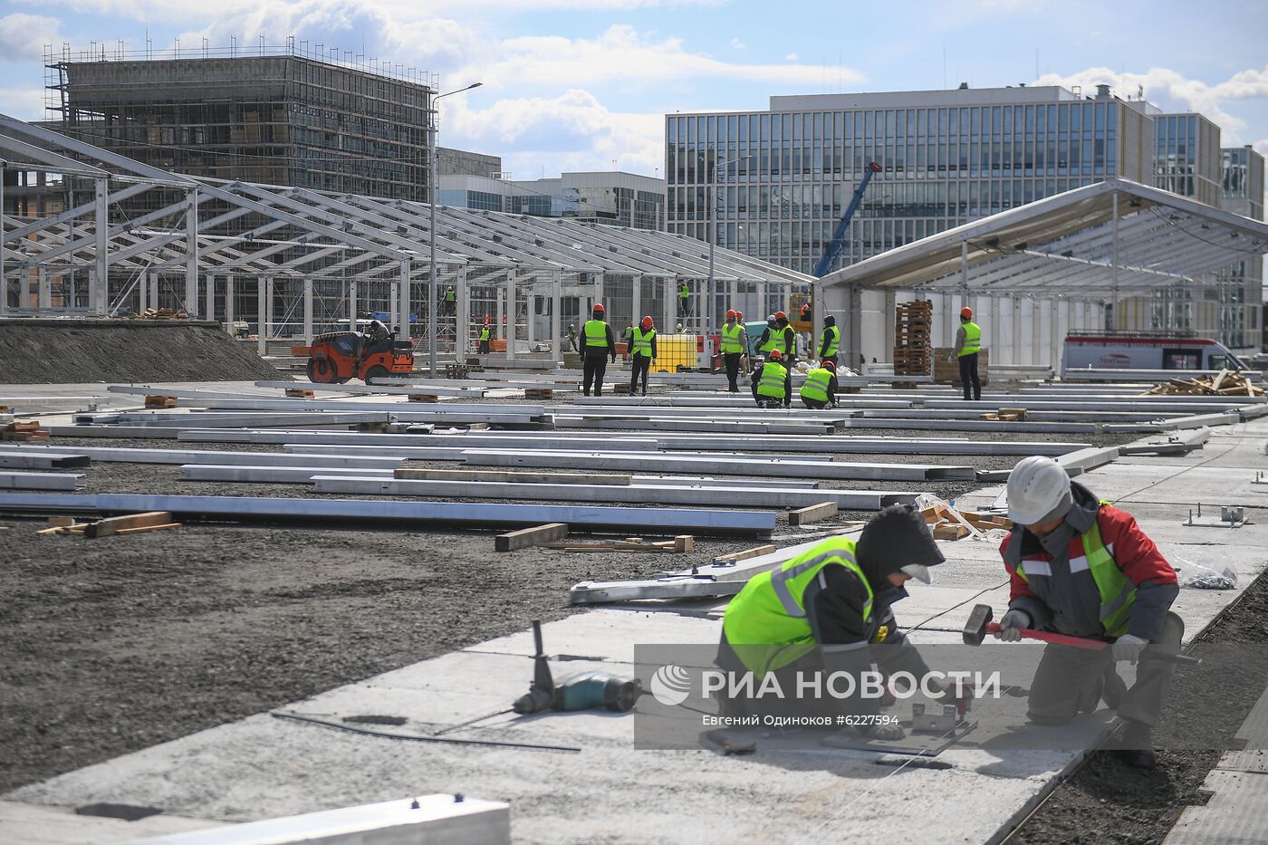 Строительство корпуса многопрофильного медцентра "Новомосковский"