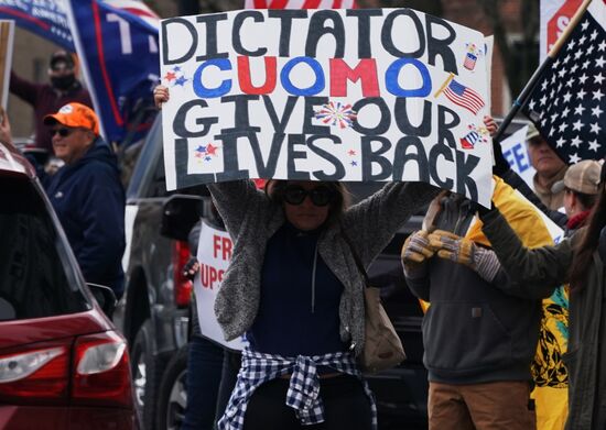 Акция с требованием отмены карантина в США