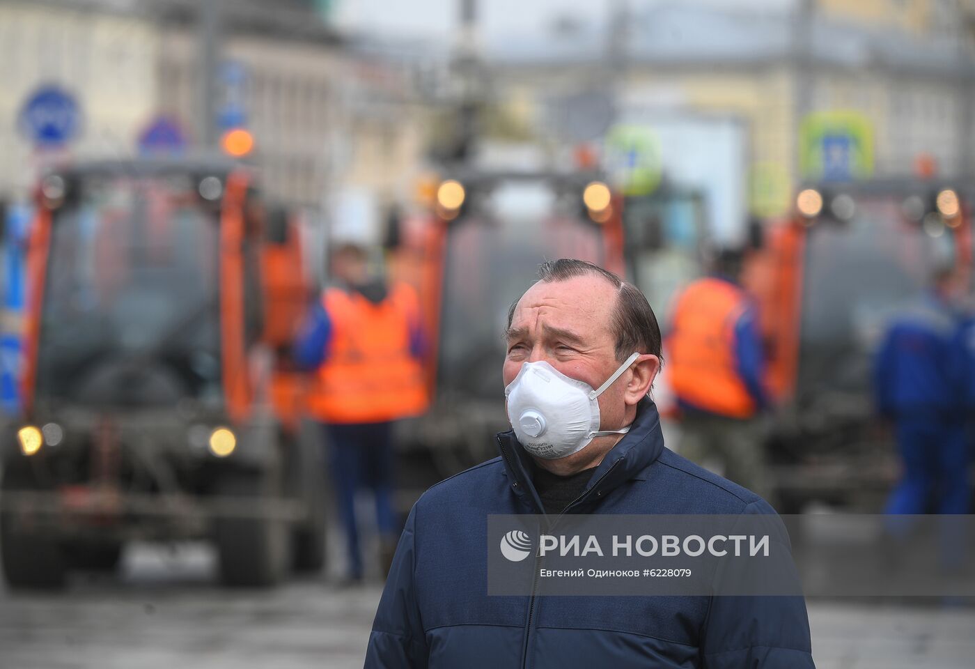 Дезинфекция дорог и тротуаров в Москве