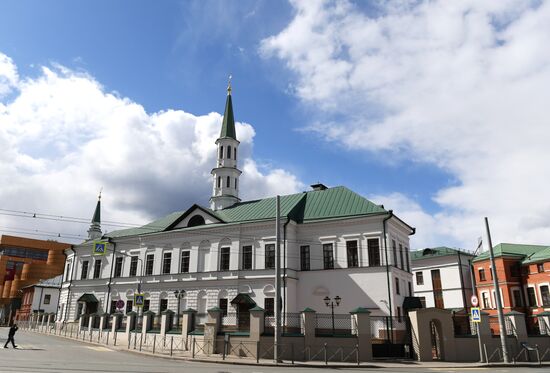 Начало священного для мусульман месяца Рамадан