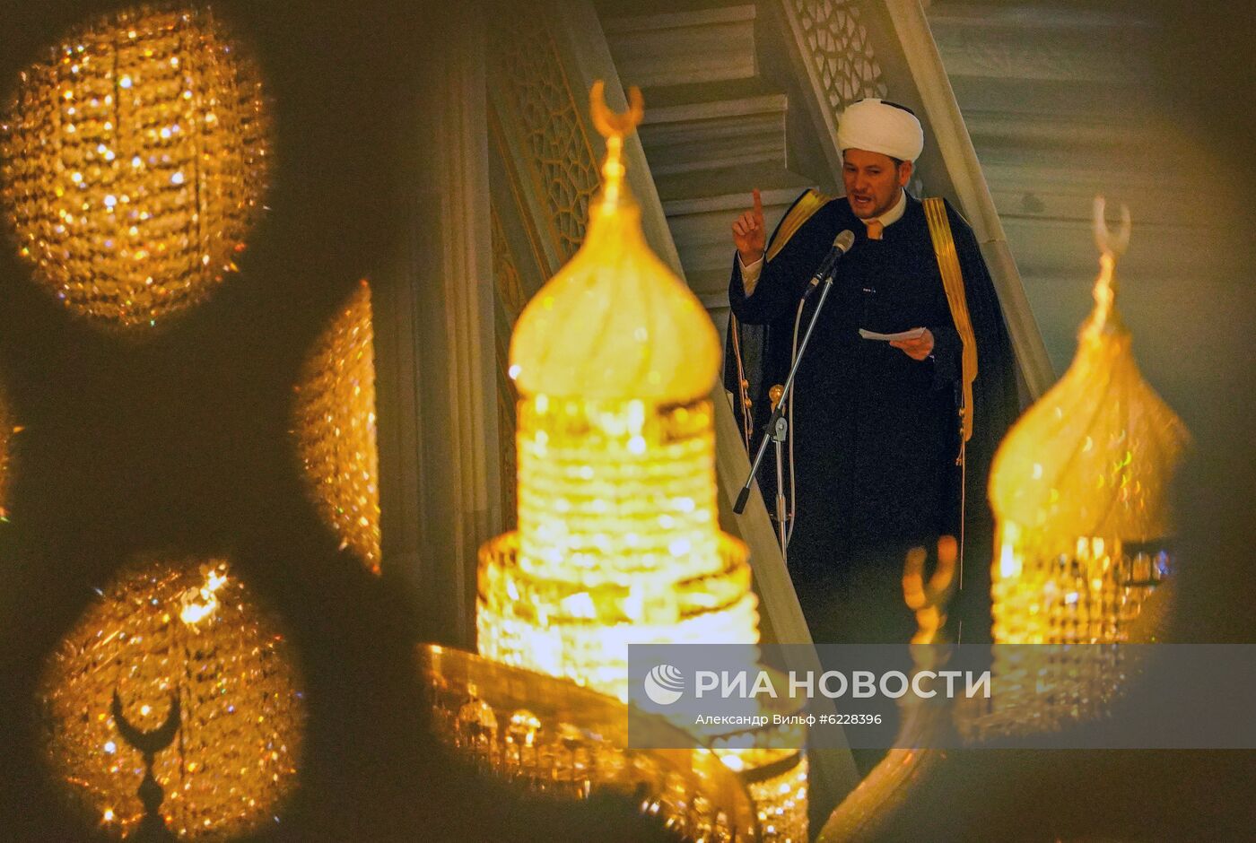 Начало священного для мусульман месяца Рамадан