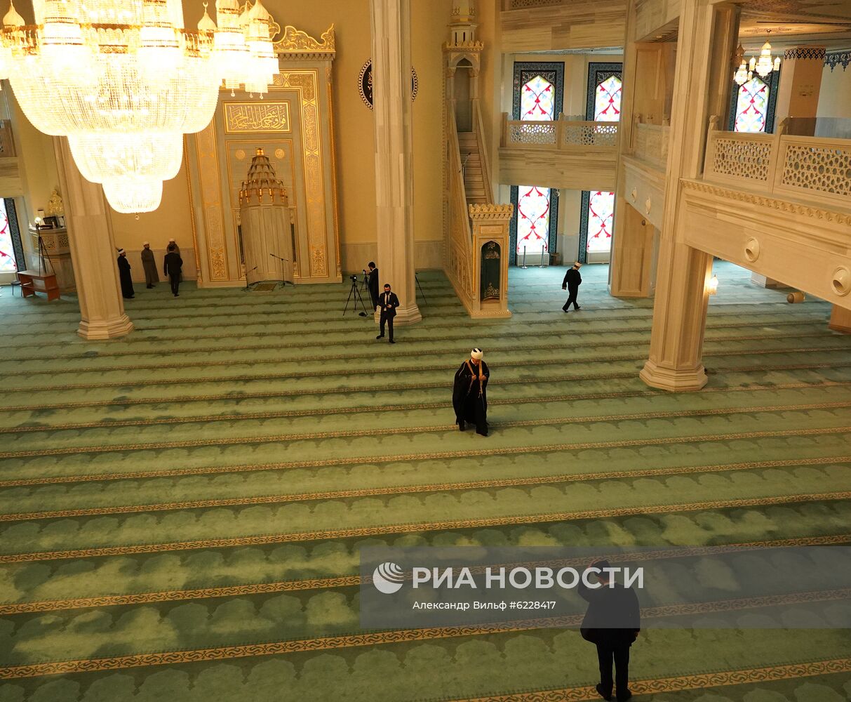 Начало священного для мусульман месяца Рамадан