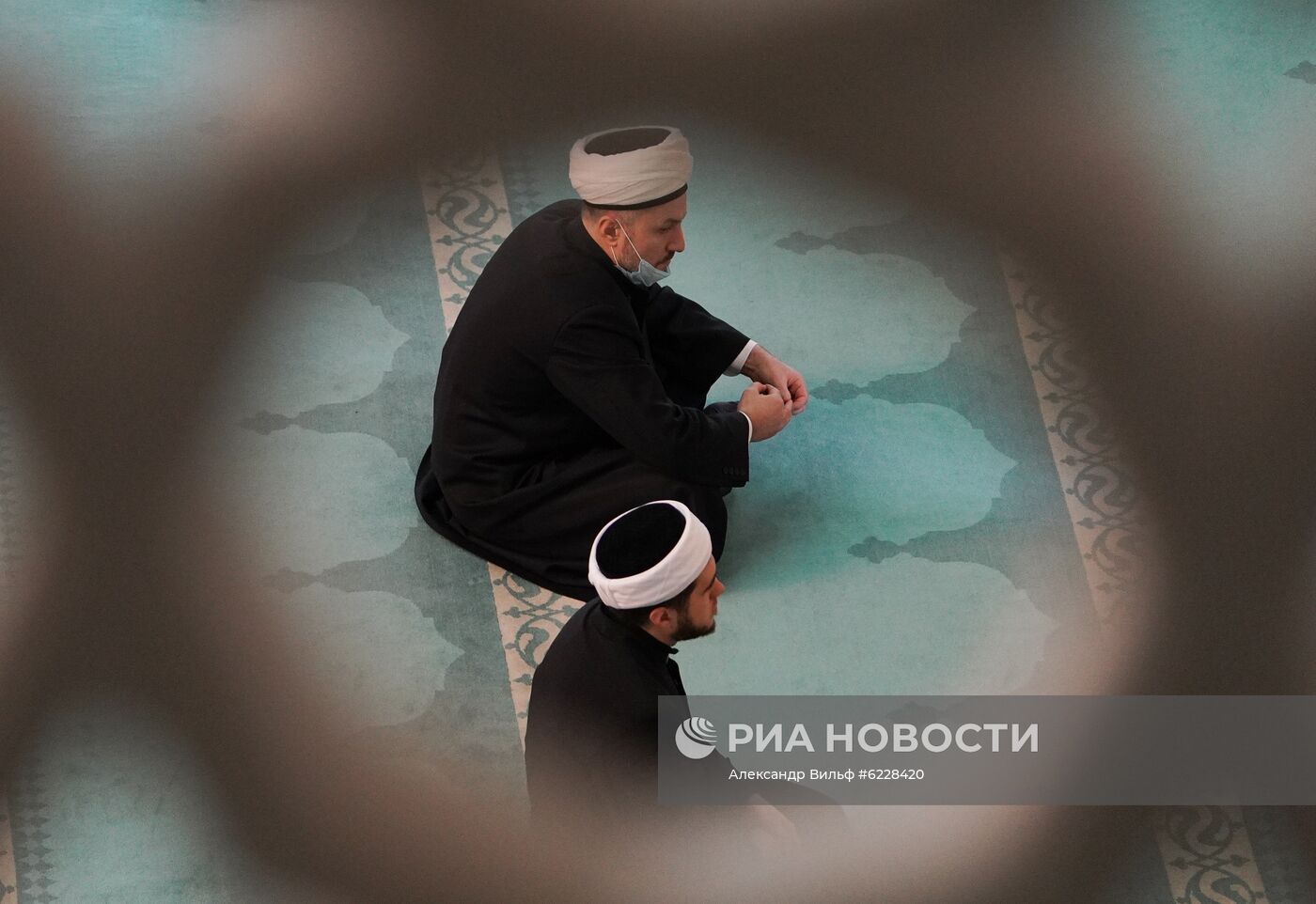 Начало священного для мусульман месяца Рамадан