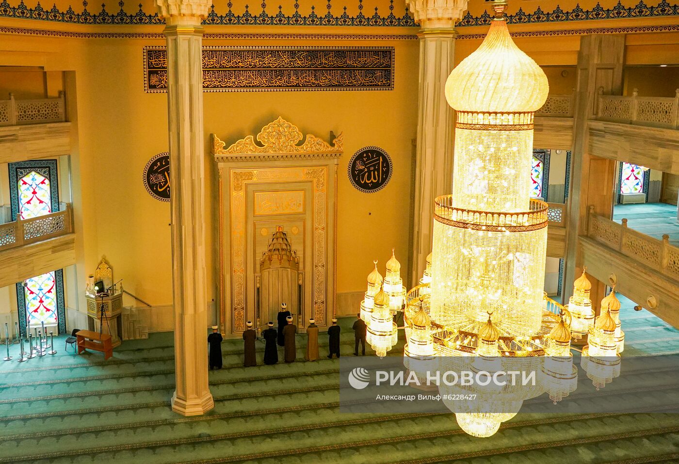 Начало священного для мусульман месяца Рамадан