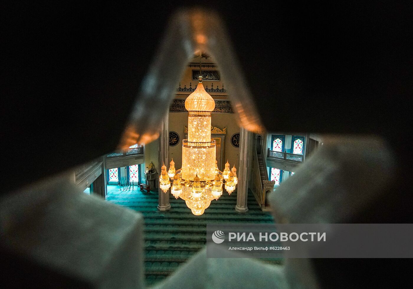Начало священного для мусульман месяца Рамадан