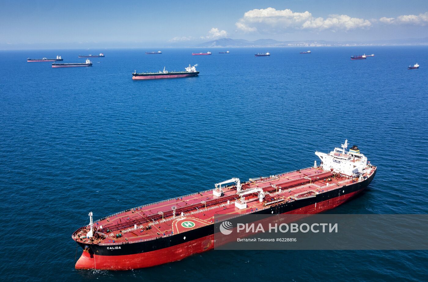 Танкеры с нефтью в Краснодарском крае