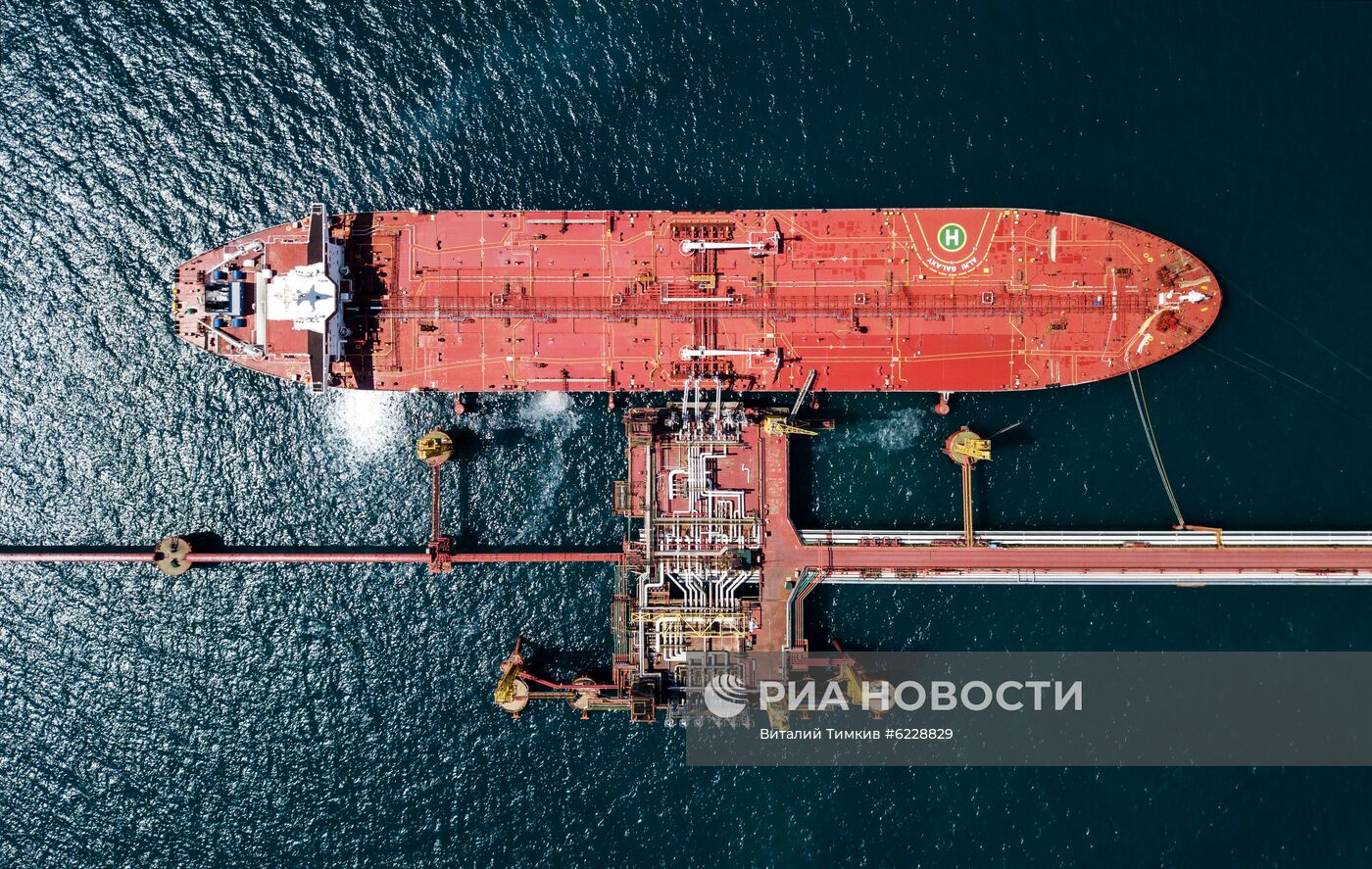 Танкеры с нефтью в Краснодарском крае