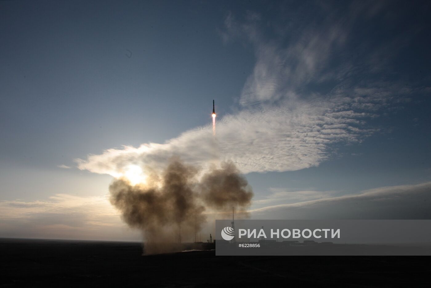 Пуск ракеты-носителя "Союз-2.1а" с ТГК "Прогресс МС-14"