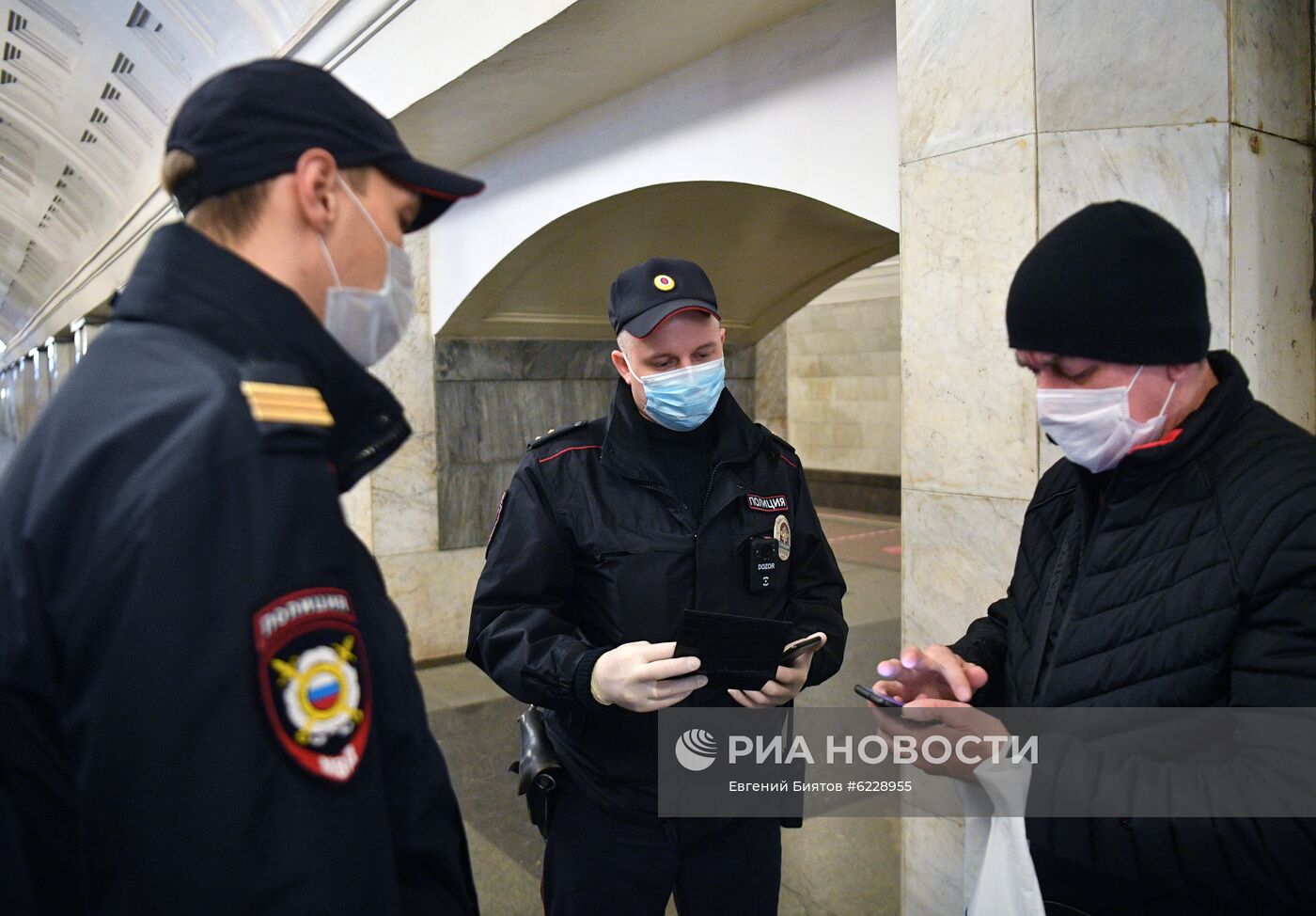 Проверка соблюдения дистанции между пассажирами в транспорте 