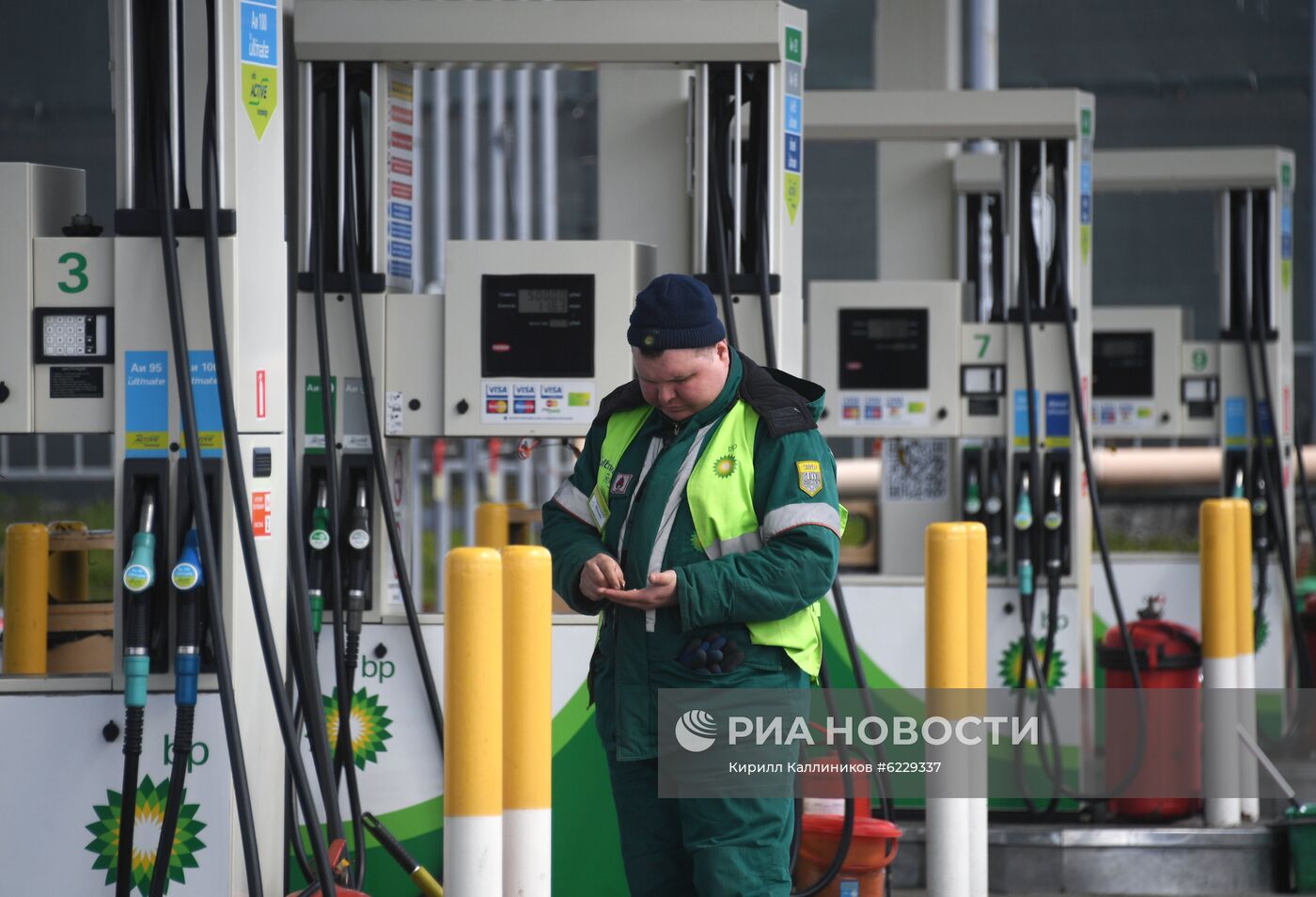 Работа АЗС в Москве