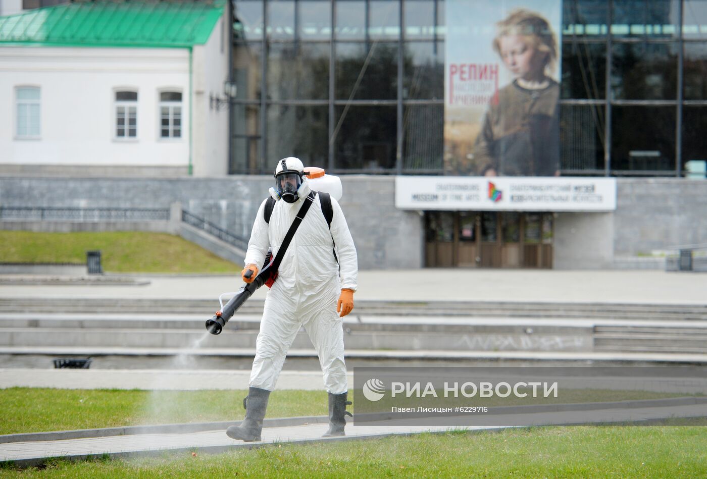 Профилактика распространения клещей в Екатеринбурге