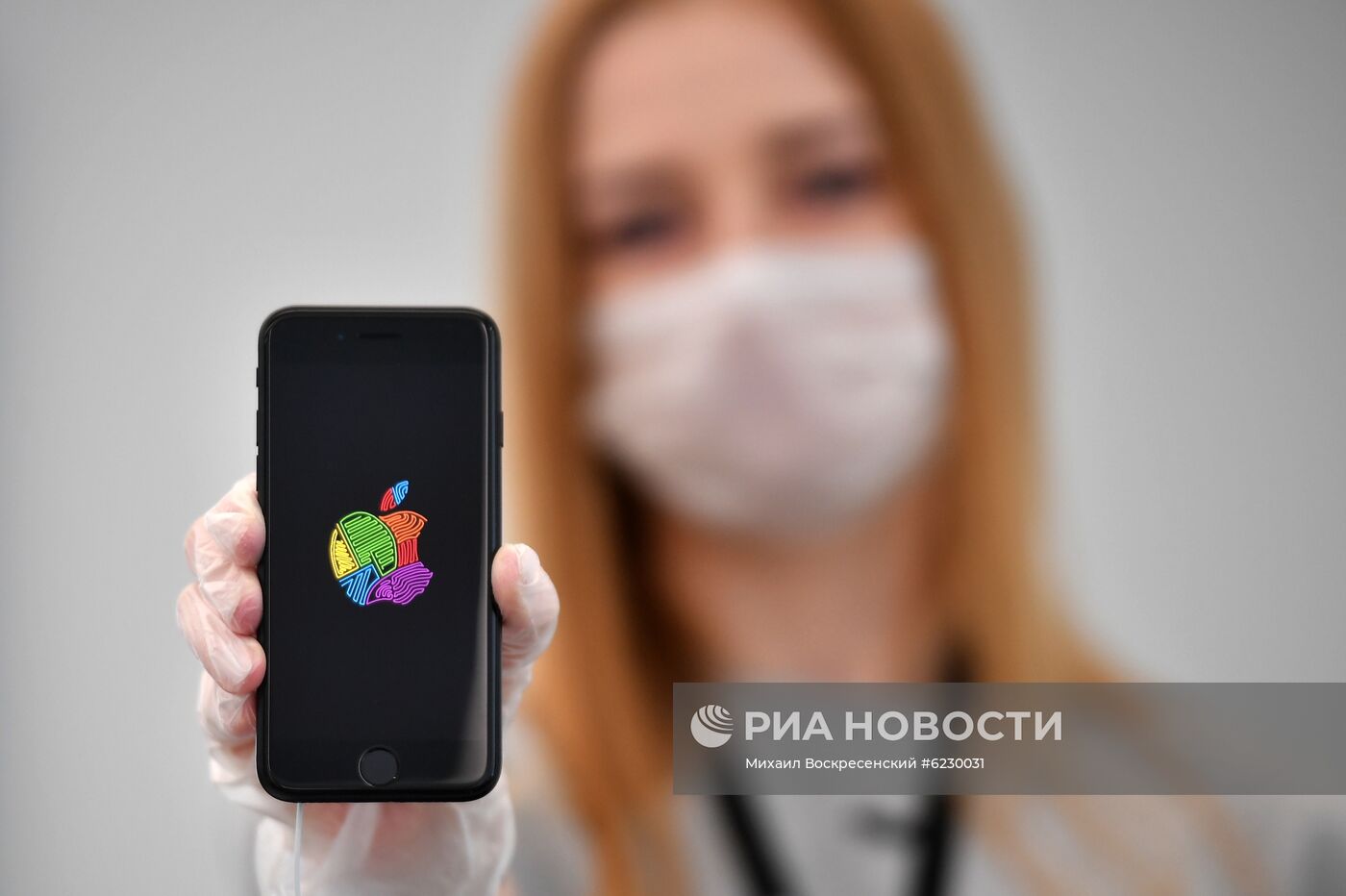 В России начали продавать новый iPhone SE 2020