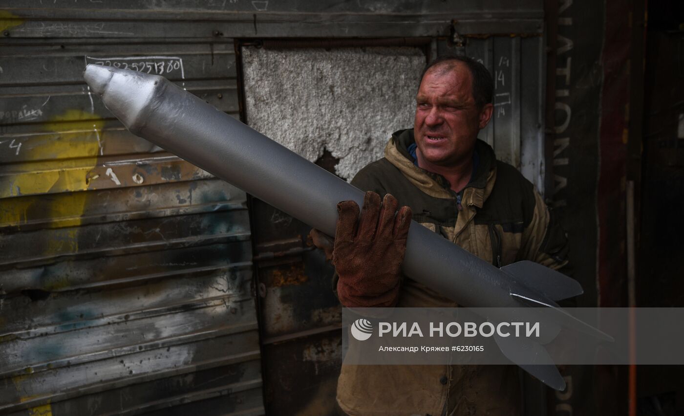 Мастер в Новосибирской области делает копии боевой техники времен ВОВ