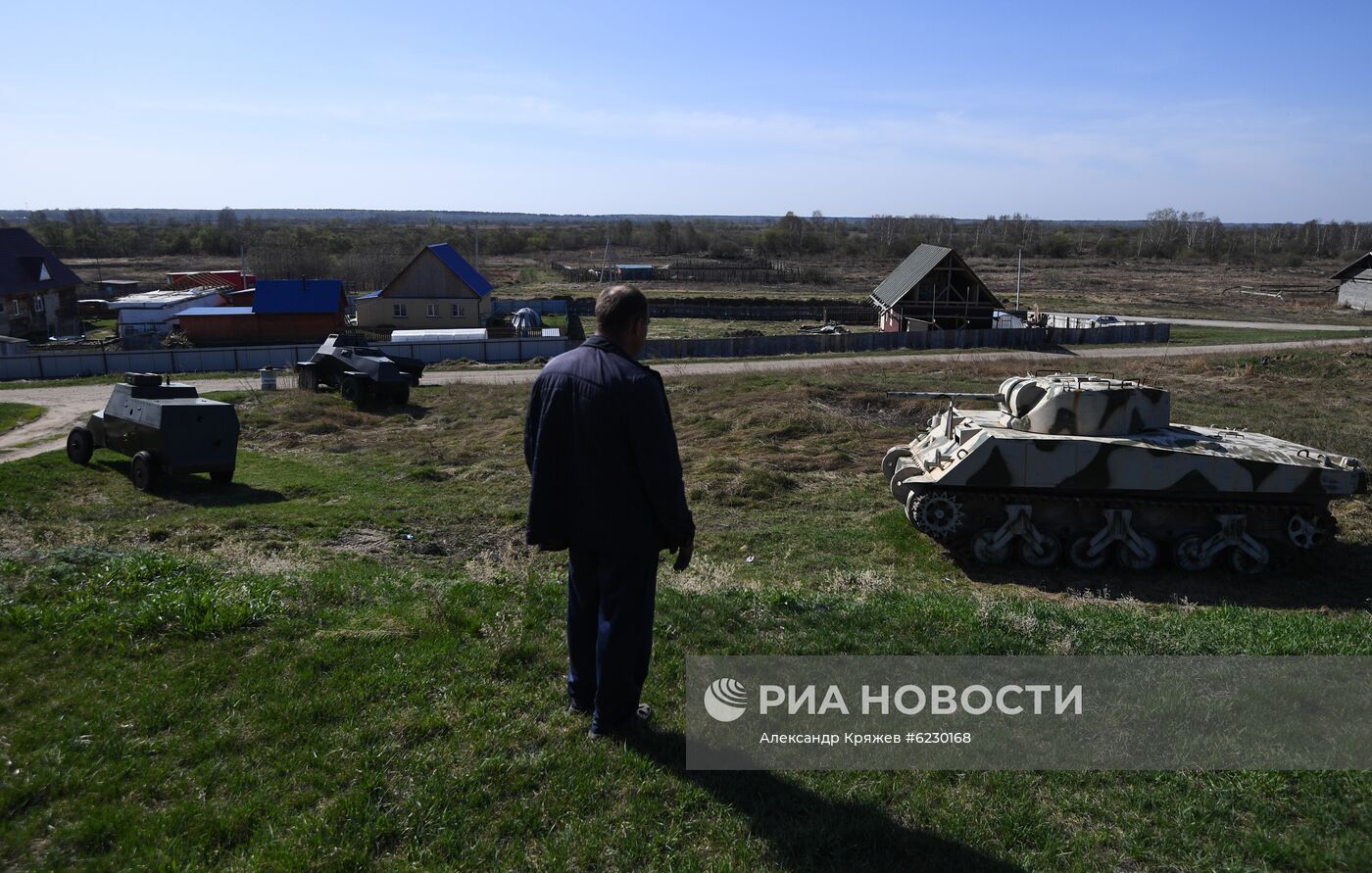 Мастер в Новосибирской области делает копии боевой техники времен ВОВ