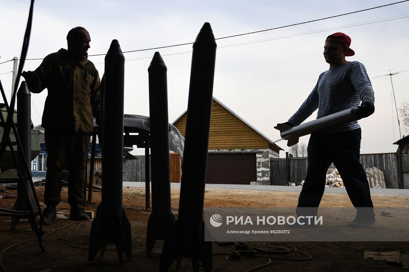 Мастер в Новосибирской области делает копии боевой техники времен ВОВ