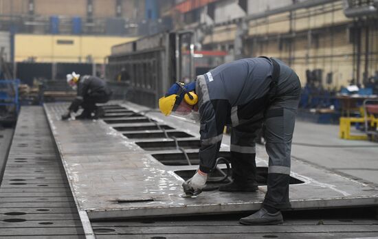 Завод "Метровагонмаш"