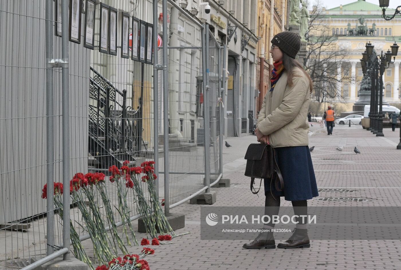 Мемориал в честь умерших от коронавируса медиков в Санкт-Петербурге