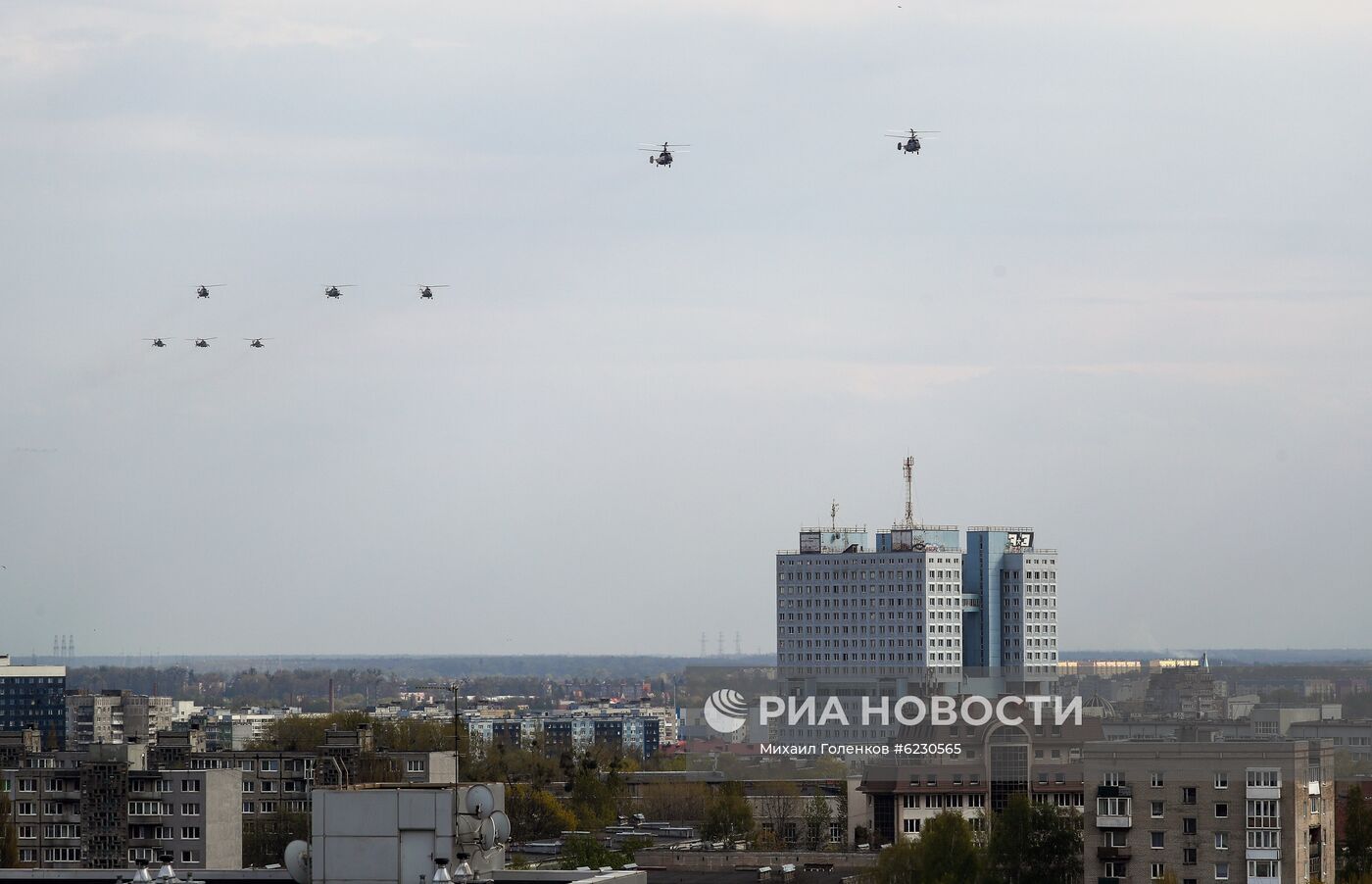 Репетиция пролёта военной авиации в Калининграде