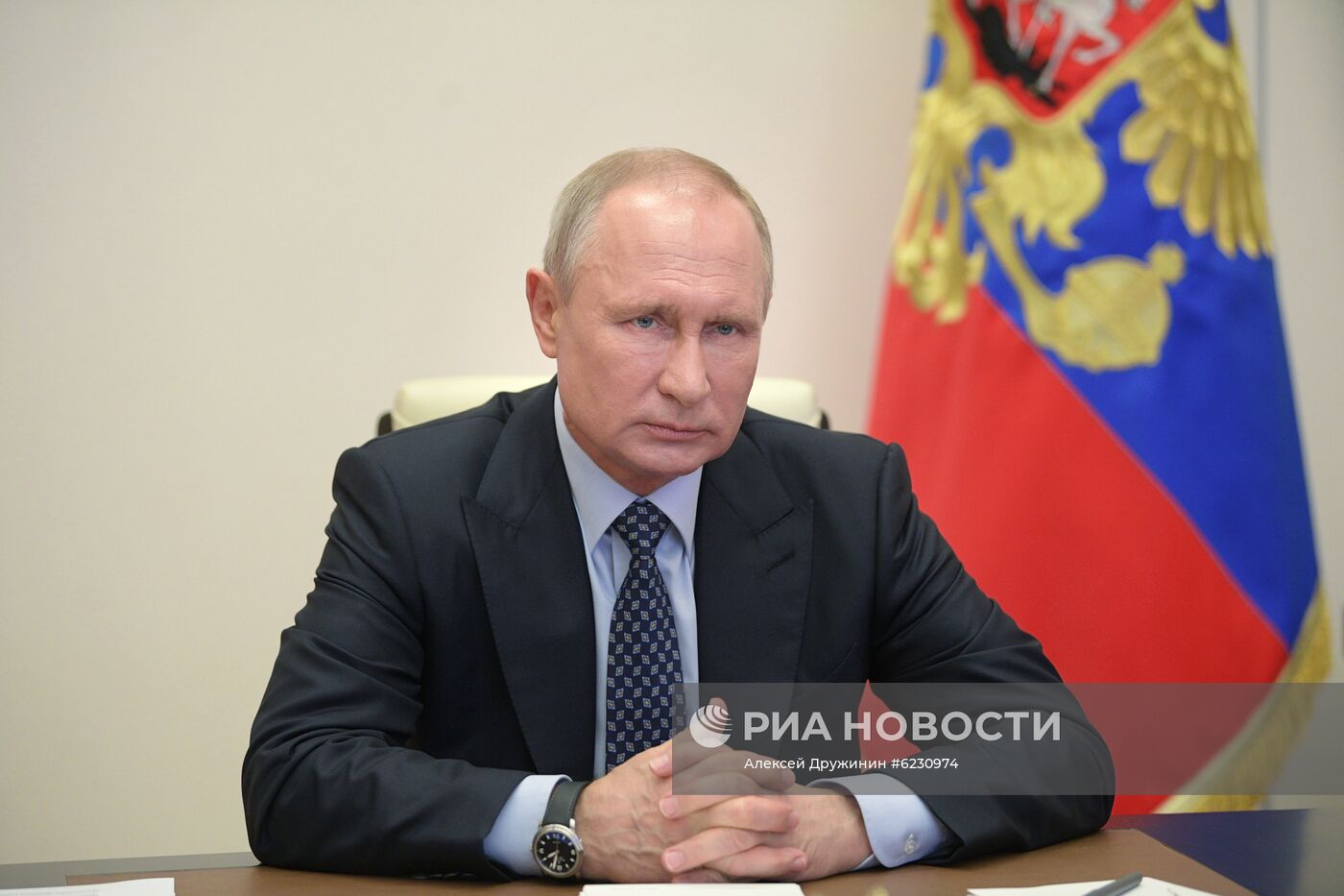 Президент РФ В. Путин провел совещание по вопросам развития топливно-энергетического комплекса