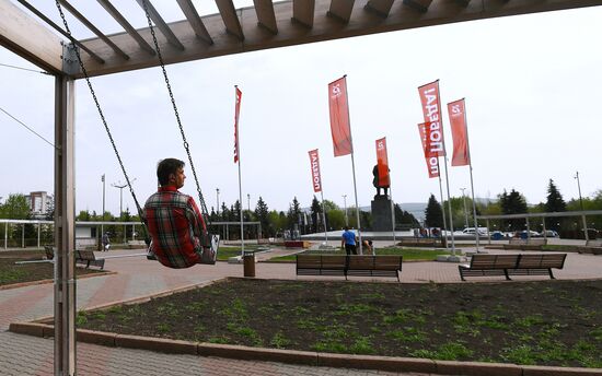 Подготовка к празднованию Дня Победы в городах России