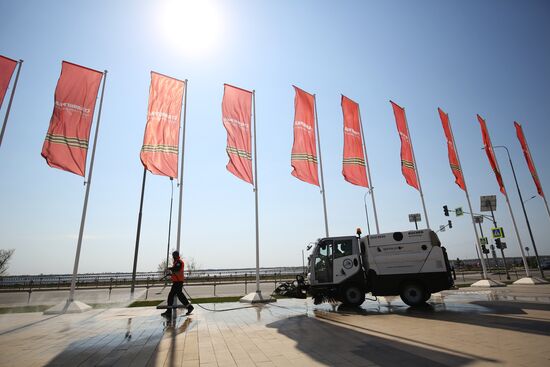 Подготовка к празднованию Дня Победы в городах России