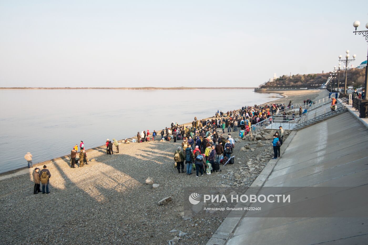 Открытие речной навигации в городах России