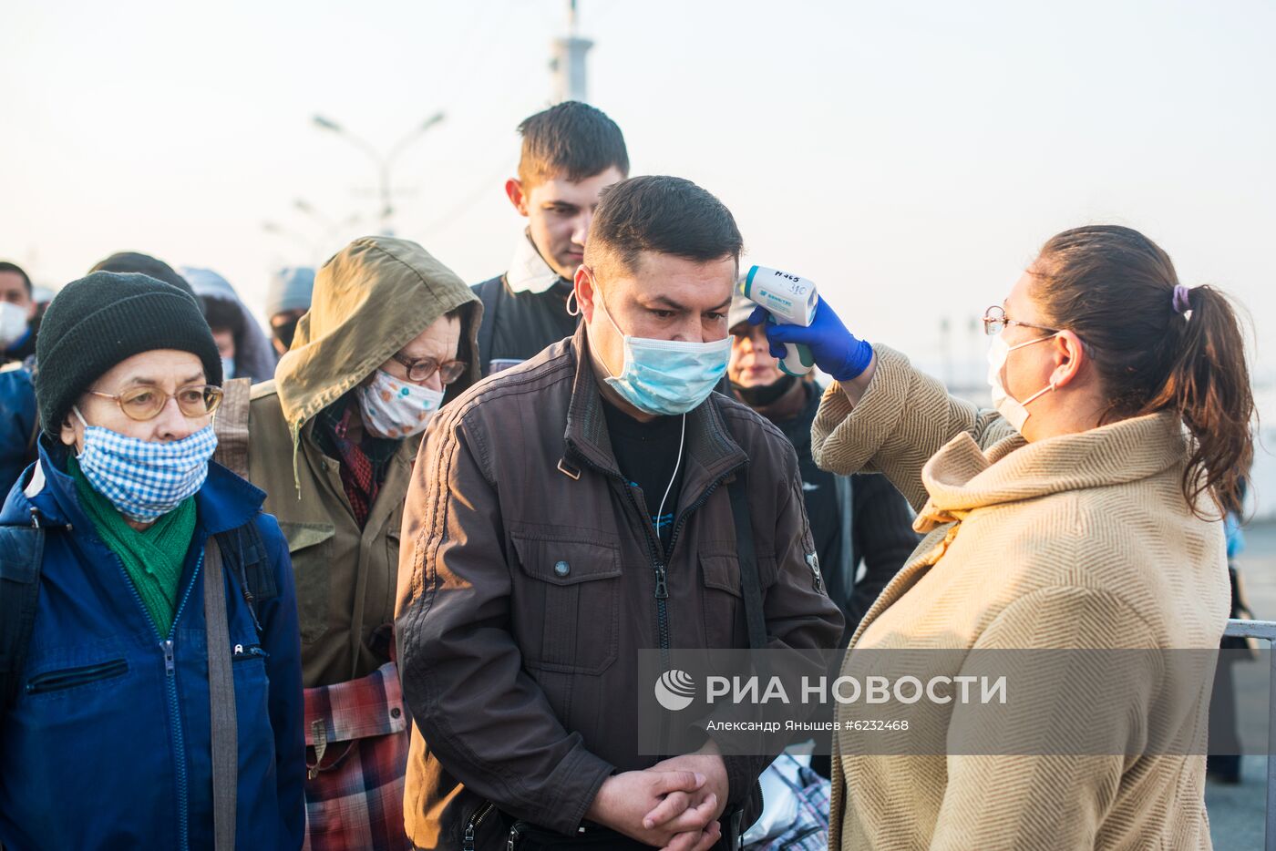 Открытие речной навигации в городах России